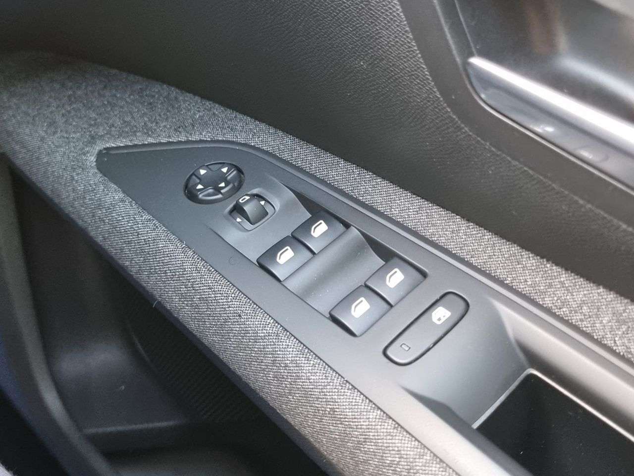 2019 PEUGEOT 5008 2019 PEUGEOT 5008