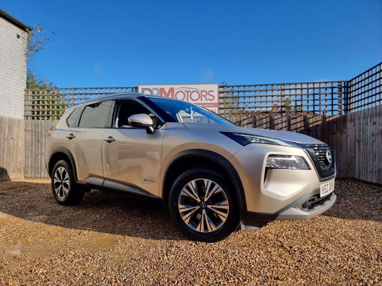 A 2023 NISSAN X-TRAIL 1.5 h e-POWER N-Connecta SUV 5dr Petrol Hybrid Auto e-4ORCE Euro 6 (s/s) (2 A 2023 NISSAN X-TRAIL 1.5 h e-POWER N-Connecta SUV 5dr Petrol Hybrid Auto e-4ORCE Euro 6 (s/s) (2