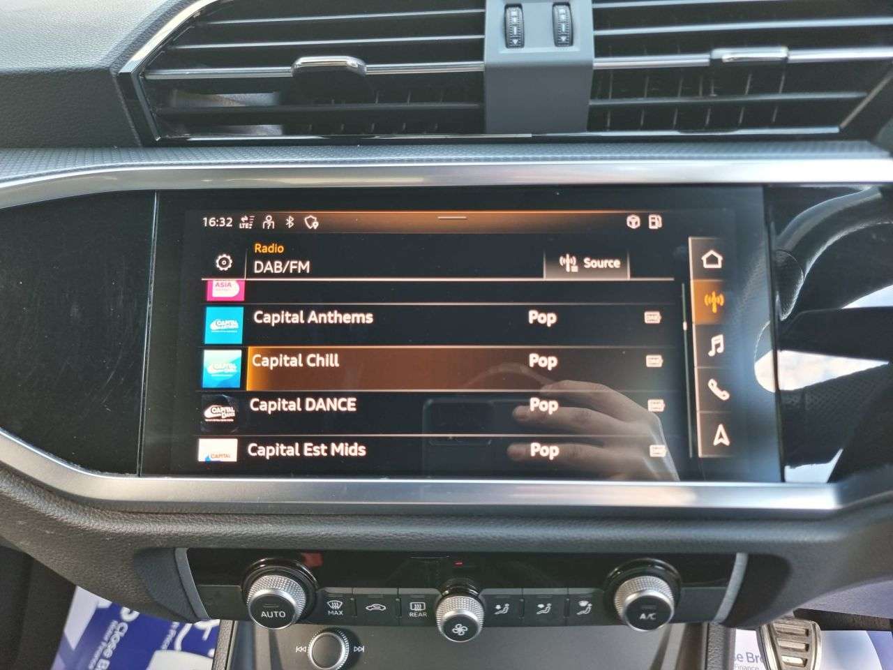 2021 AUDI Q3 2021 AUDI Q3