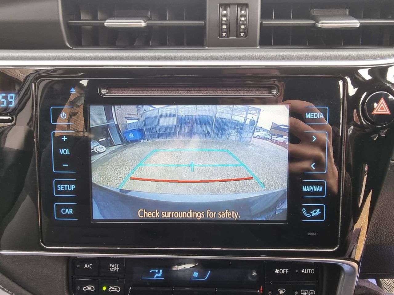 A 2016 TOYOTA AURIS 1.2 VVT-i Business Edition Hatchback 5dr Petrol Manual Euro 6 (s/s) (116 ps A 2016 TOYOTA AURIS 1.2 VVT-i Business Edition Hatchback 5dr Petrol Manual Euro 6 (s/s) (116 ps