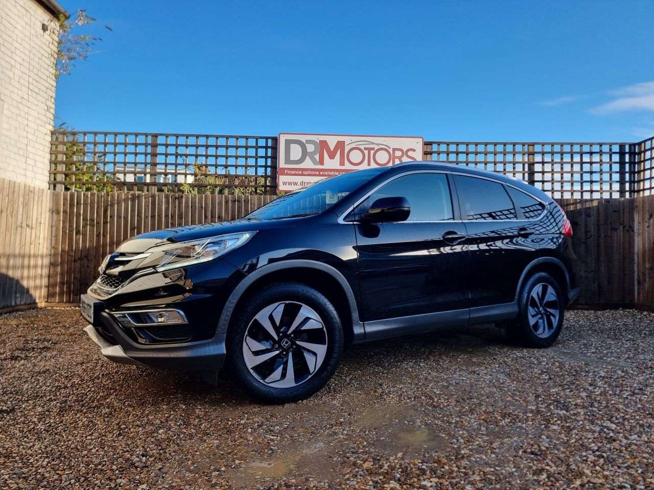 A 2016 HONDA CR-V 2.0 i-VTEC SR SUV 5dr Petrol Manual 4WD Euro 6 (s/s) (155 ps) SAT NAV + R/C A 2016 HONDA CR-V 2.0 i-VTEC SR SUV 5dr Petrol Manual 4WD Euro 6 (s/s) (155 ps) SAT NAV + R/C