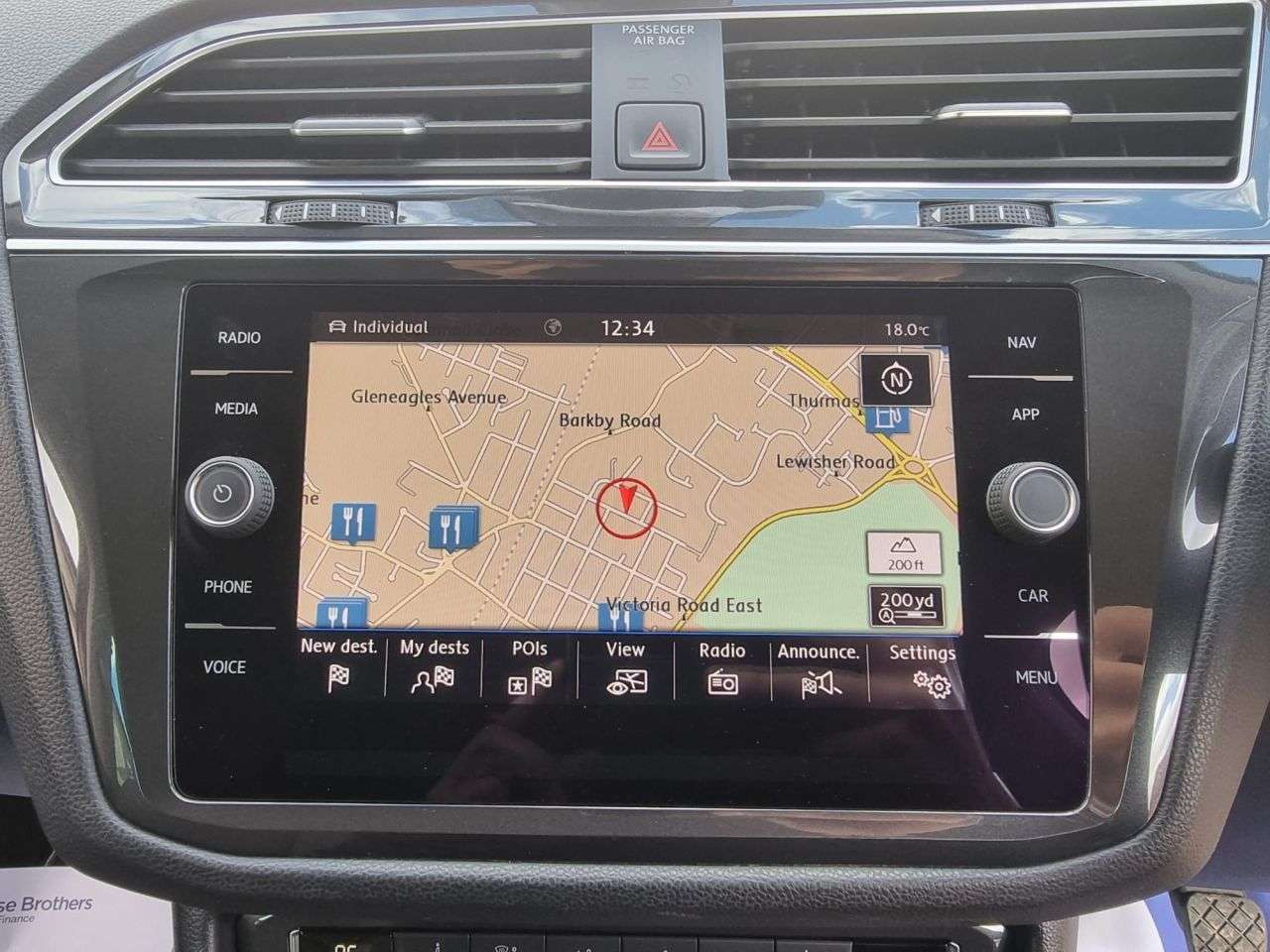 A 2019 VOLKSWAGEN TIGUAN 2.0 TDI Match SUV 5dr Diesel Manual 4Motion Euro 6 (s/s) (150 ps) SAT NAV + A 2019 VOLKSWAGEN TIGUAN 2.0 TDI Match SUV 5dr Diesel Manual 4Motion Euro 6 (s/s) (150 ps) SAT NAV +