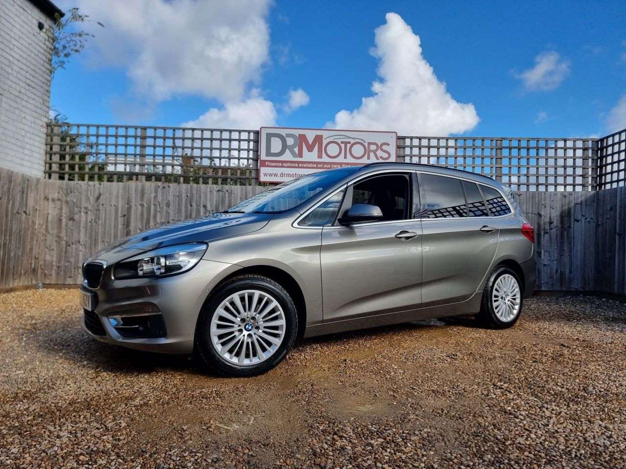 A 2015 BMW 2 SERIES GRAN TOURER 2.0 218d Luxury MPV 5dr Diesel Auto Euro 6 (s/s) (150 ps) SAT NAV + R/CAMER A 2015 BMW 2 SERIES GRAN TOURER 2.0 218d Luxury MPV 5dr Diesel Auto Euro 6 (s/s) (150 ps) SAT NAV + R/CAMER