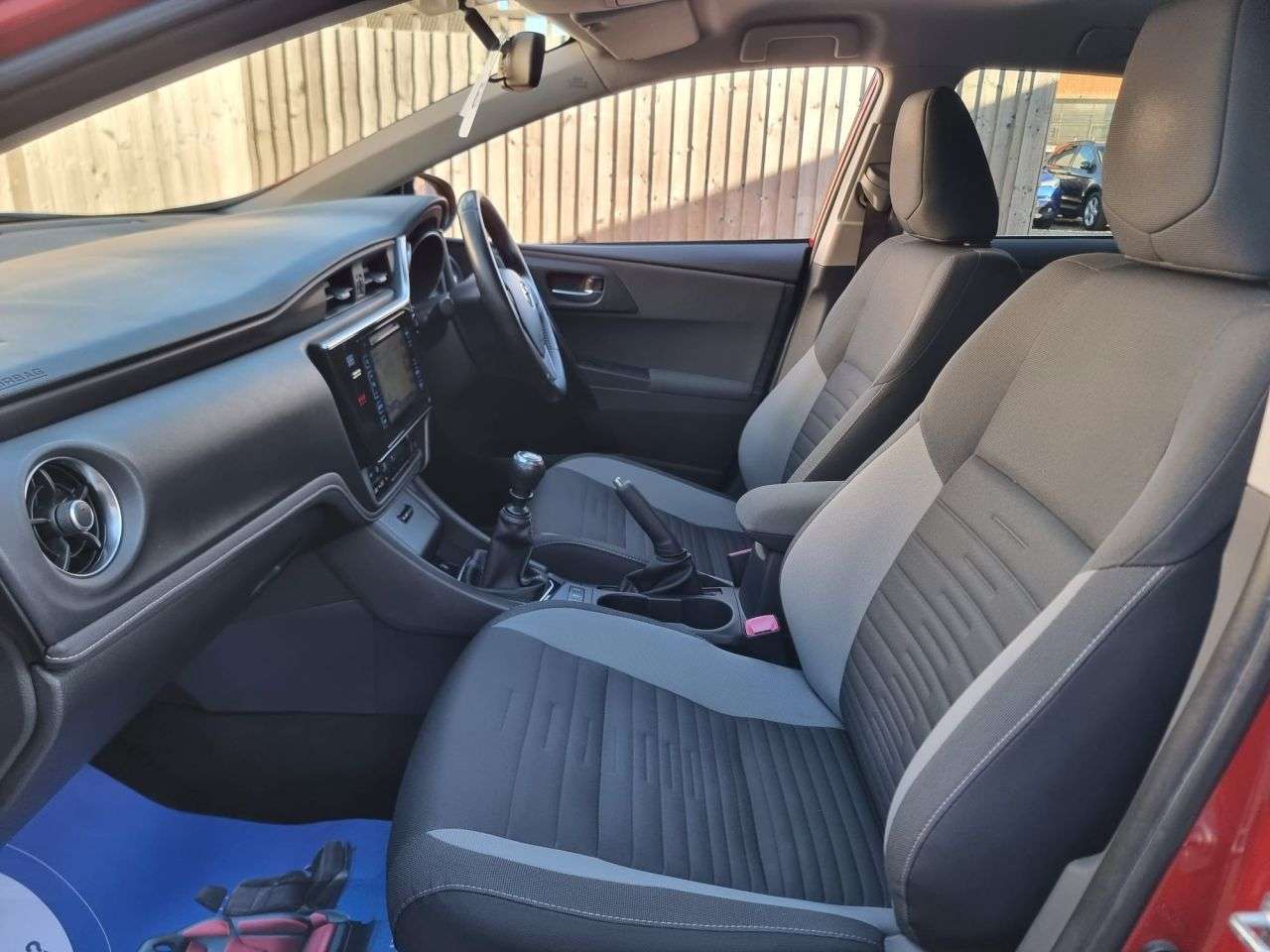 2016 TOYOTA AURIS 2016 TOYOTA AURIS