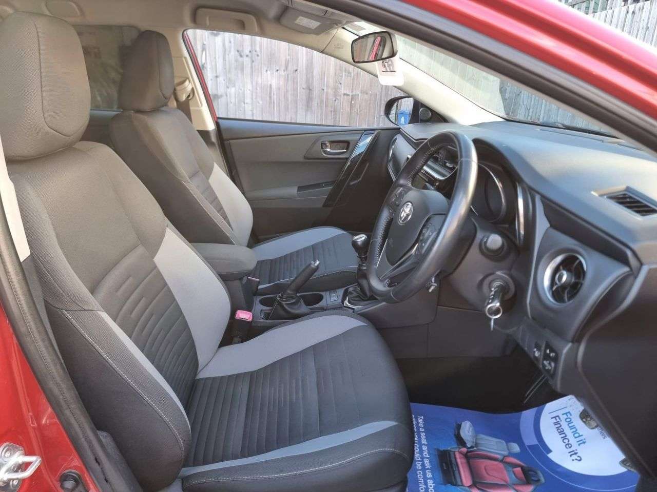 2016 TOYOTA AURIS 2016 TOYOTA AURIS