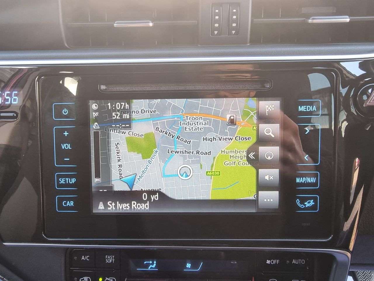 A 2016 TOYOTA AURIS 1.2 VVT-i Design Touring Sports 5dr Petrol Manual Euro 6 (s/s) (116 ps) + S A 2016 TOYOTA AURIS 1.2 VVT-i Design Touring Sports 5dr Petrol Manual Euro 6 (s/s) (116 ps) + S