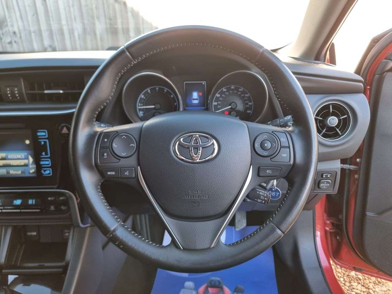 2016 TOYOTA AURIS 2016 TOYOTA AURIS