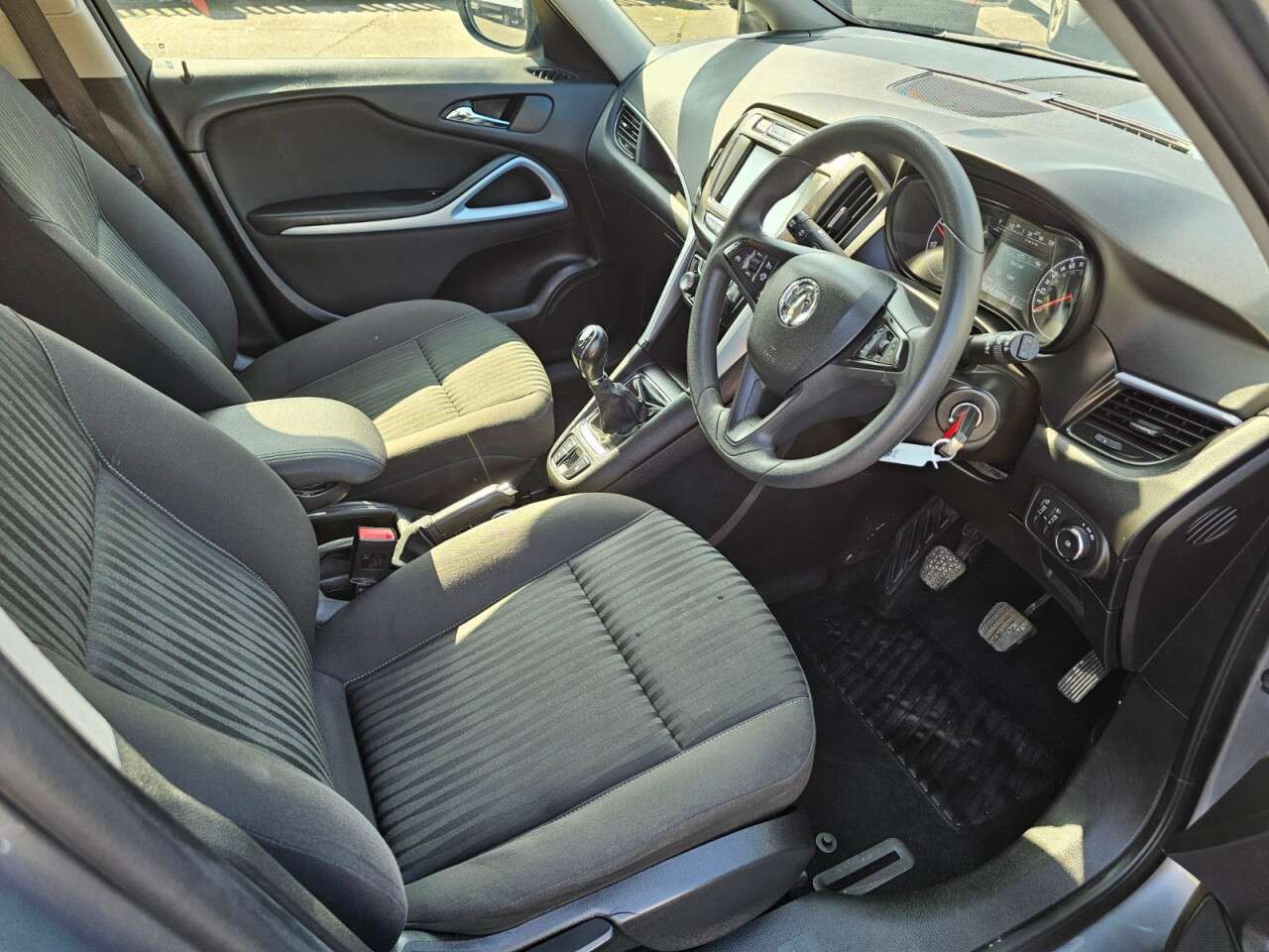 2017 VAUXHALL ZAFIRA TOURER 2017 VAUXHALL ZAFIRA TOURER