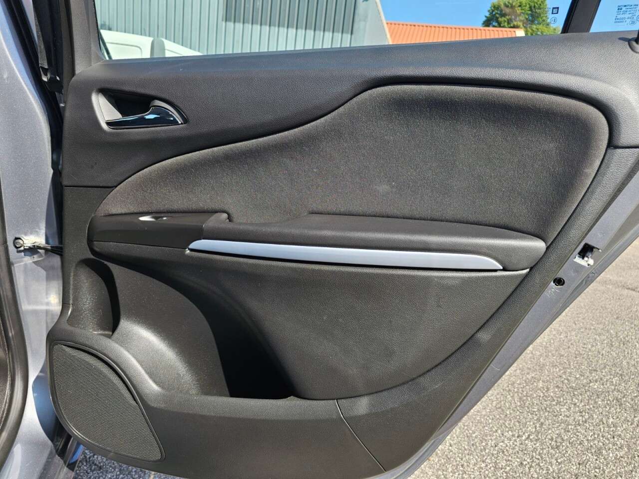 2017 VAUXHALL ZAFIRA TOURER 2017 VAUXHALL ZAFIRA TOURER