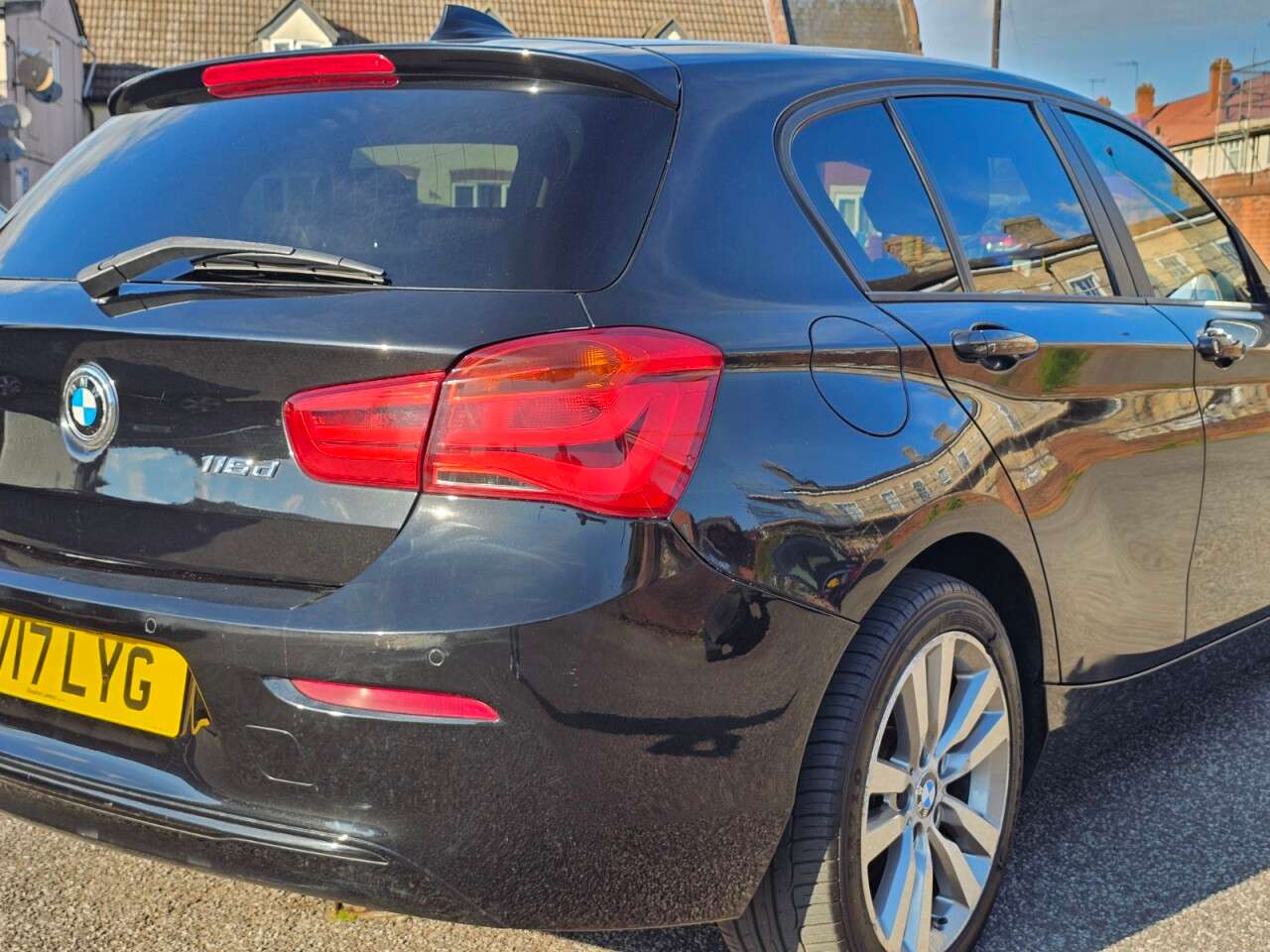2017 BMW 1 SERIES 2017 BMW 1 SERIES