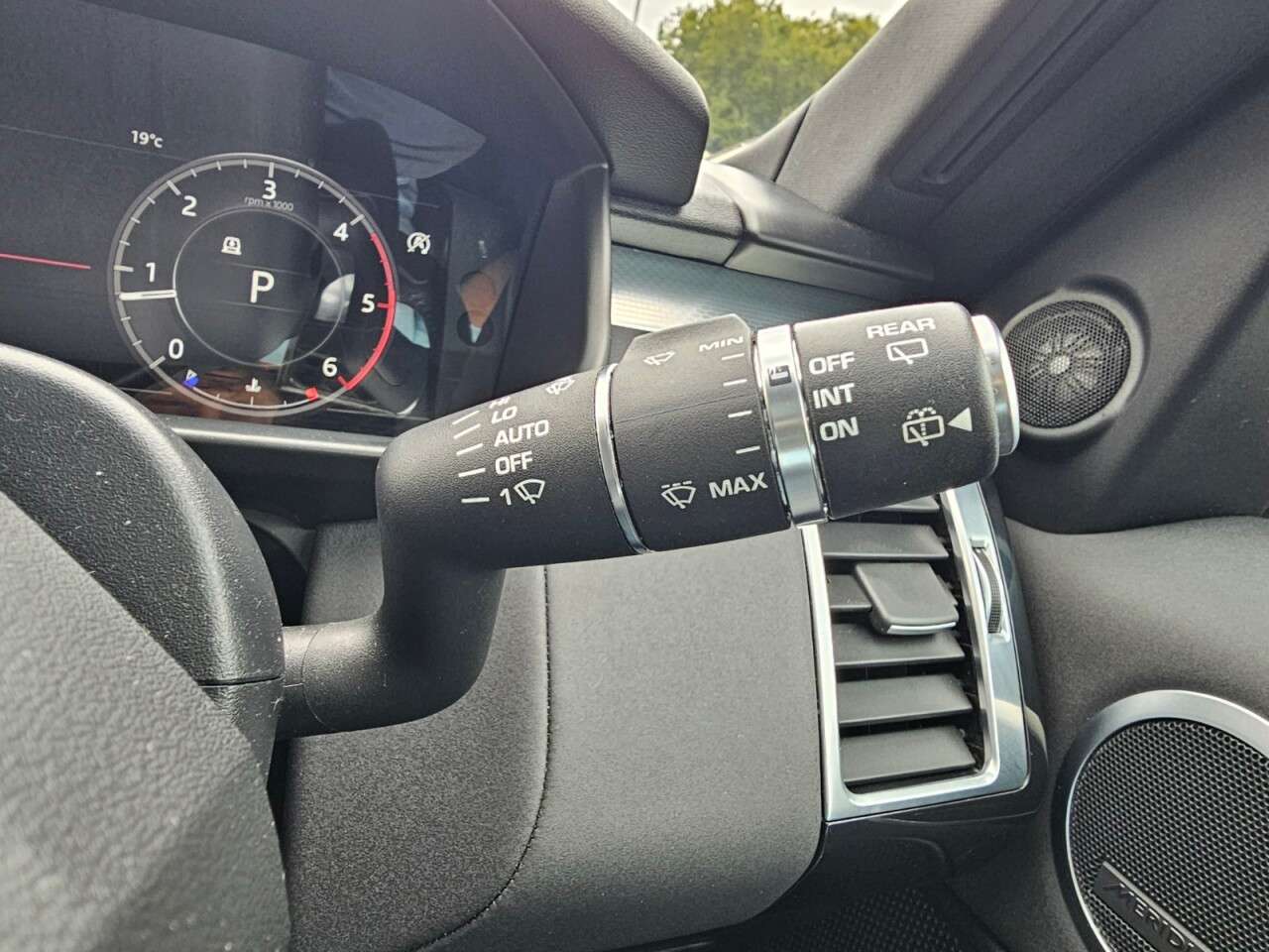 2019 LAND ROVER DISCOVERY 2019 LAND ROVER DISCOVERY