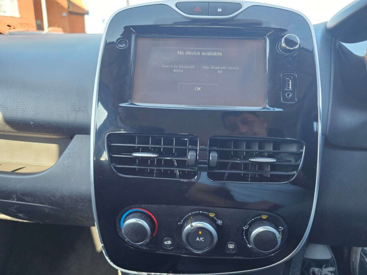 2015 RENAULT CLIO 2015 RENAULT CLIO