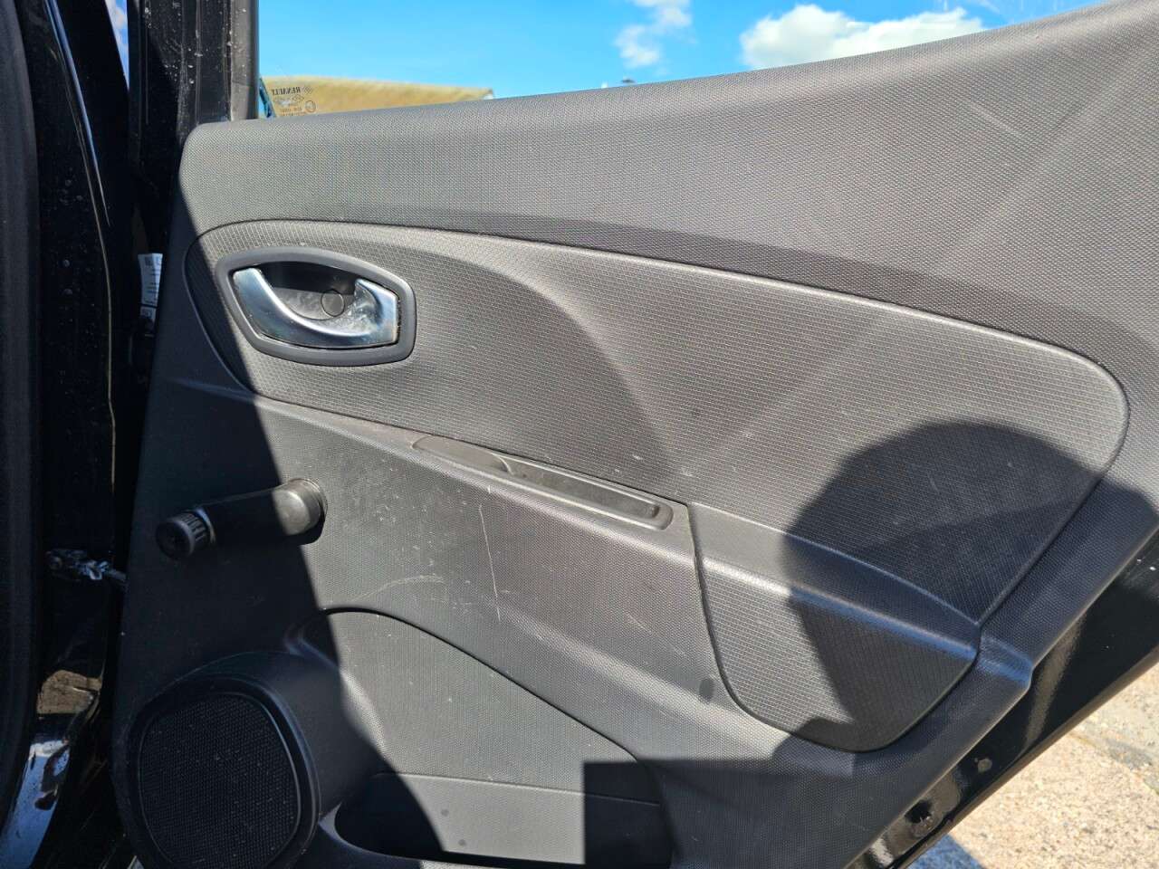 2015 RENAULT CLIO 2015 RENAULT CLIO