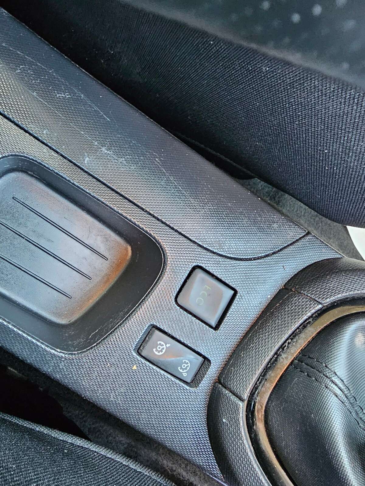 2015 RENAULT CLIO 2015 RENAULT CLIO