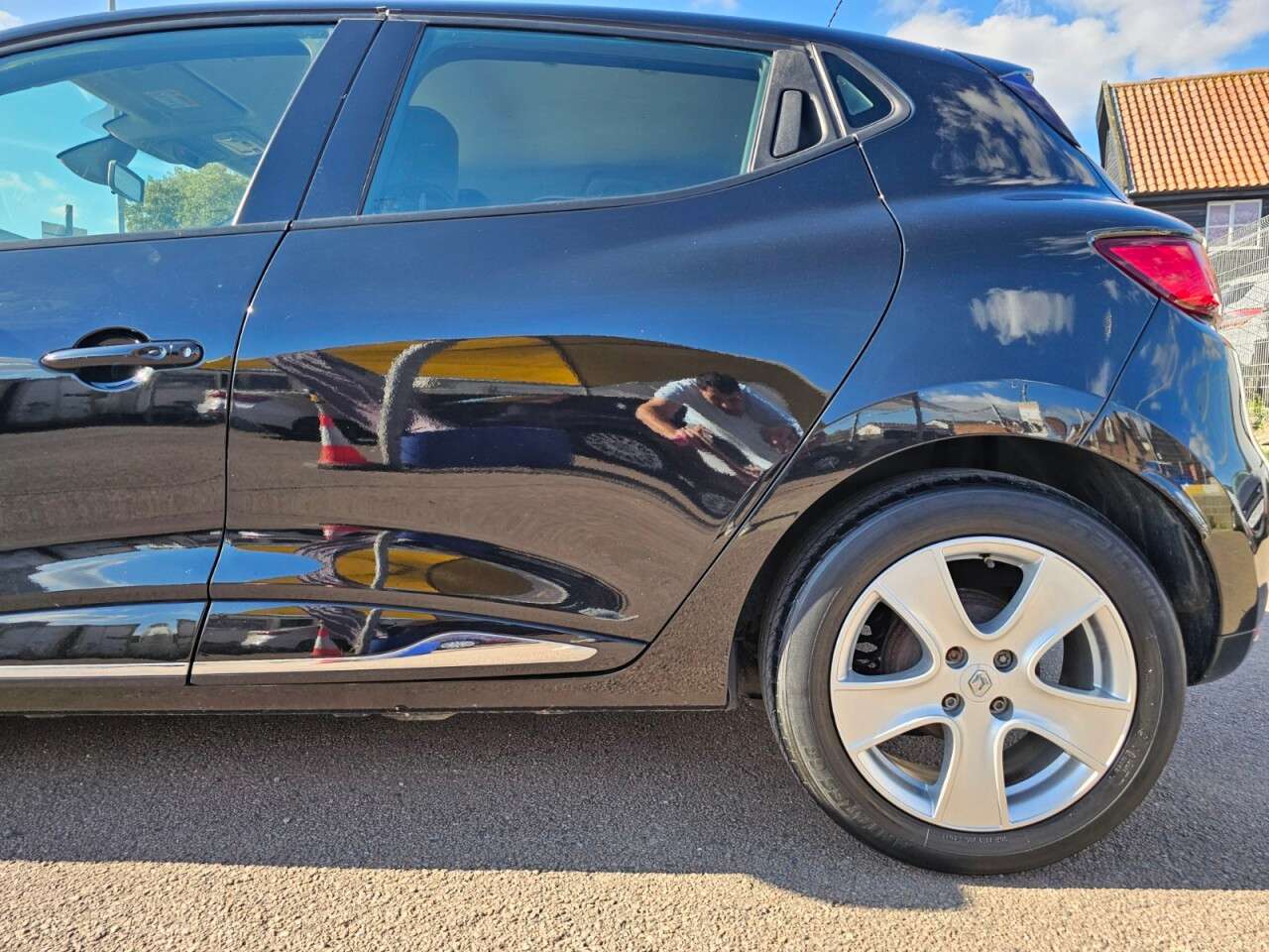 2015 RENAULT CLIO 2015 RENAULT CLIO