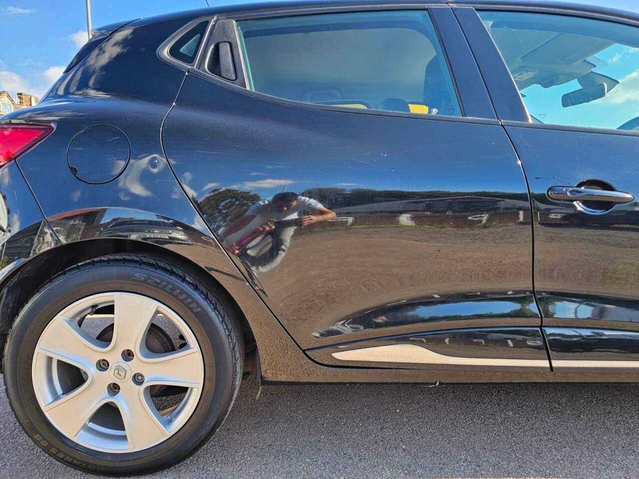 2015 RENAULT CLIO 2015 RENAULT CLIO