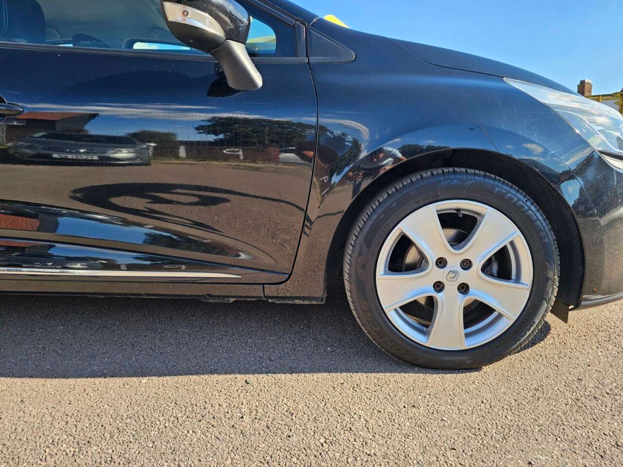 2015 RENAULT CLIO 2015 RENAULT CLIO