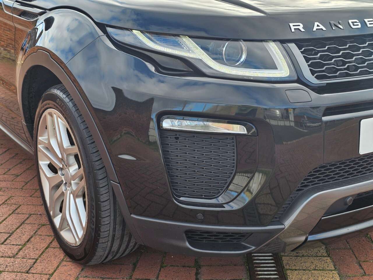 2018 LAND ROVER RANGE ROVER EVOQUE 2018 LAND ROVER RANGE ROVER EVOQUE