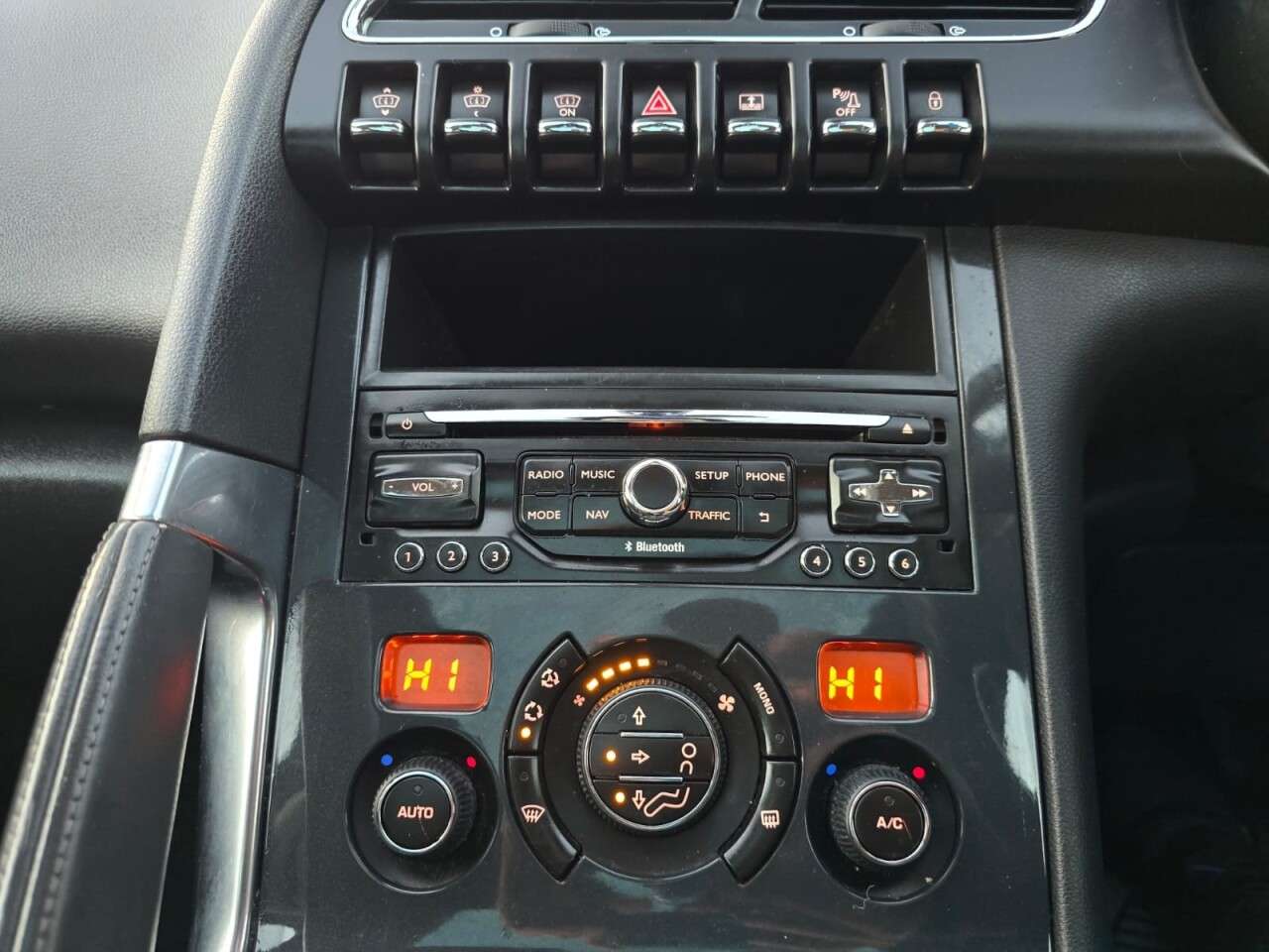 2016 PEUGEOT 3008 2016 PEUGEOT 3008