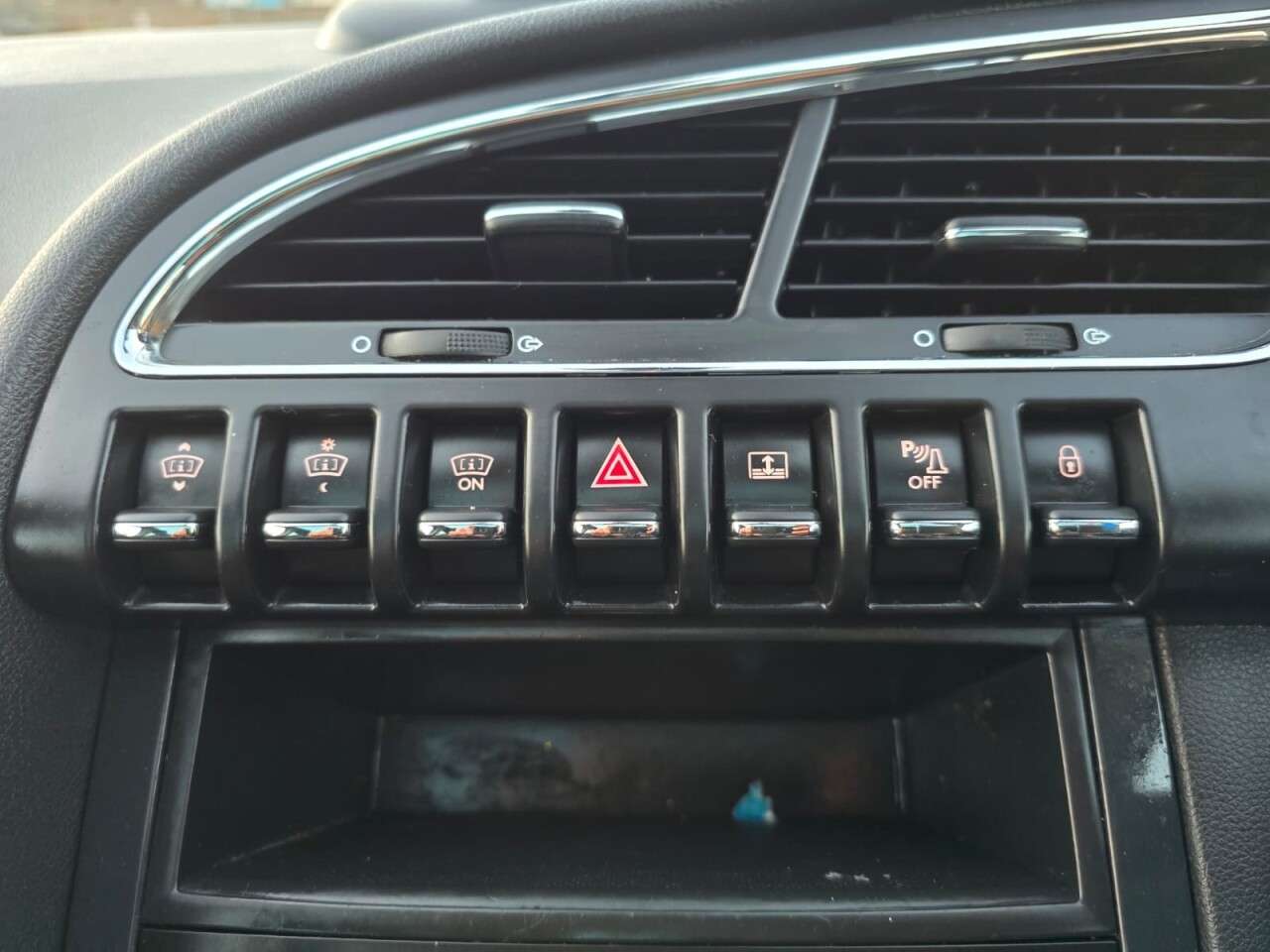 2016 PEUGEOT 3008 2016 PEUGEOT 3008