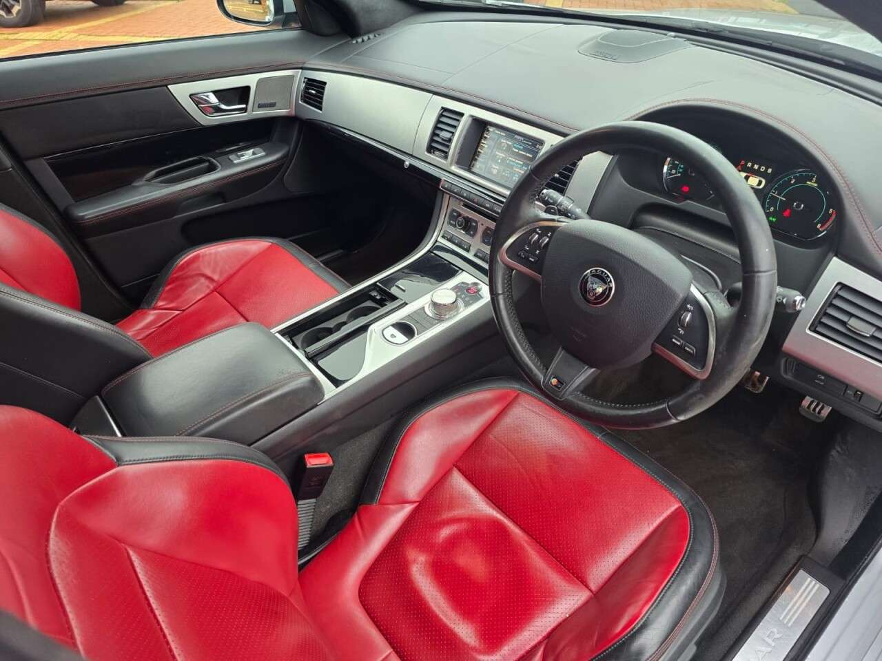 2015 JAGUAR XF 2015 JAGUAR XF