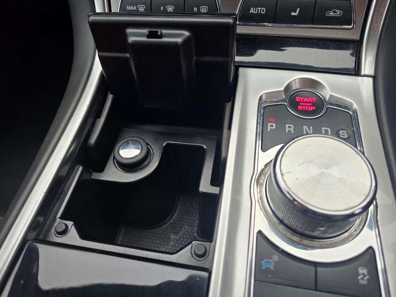 2015 JAGUAR XF 2015 JAGUAR XF