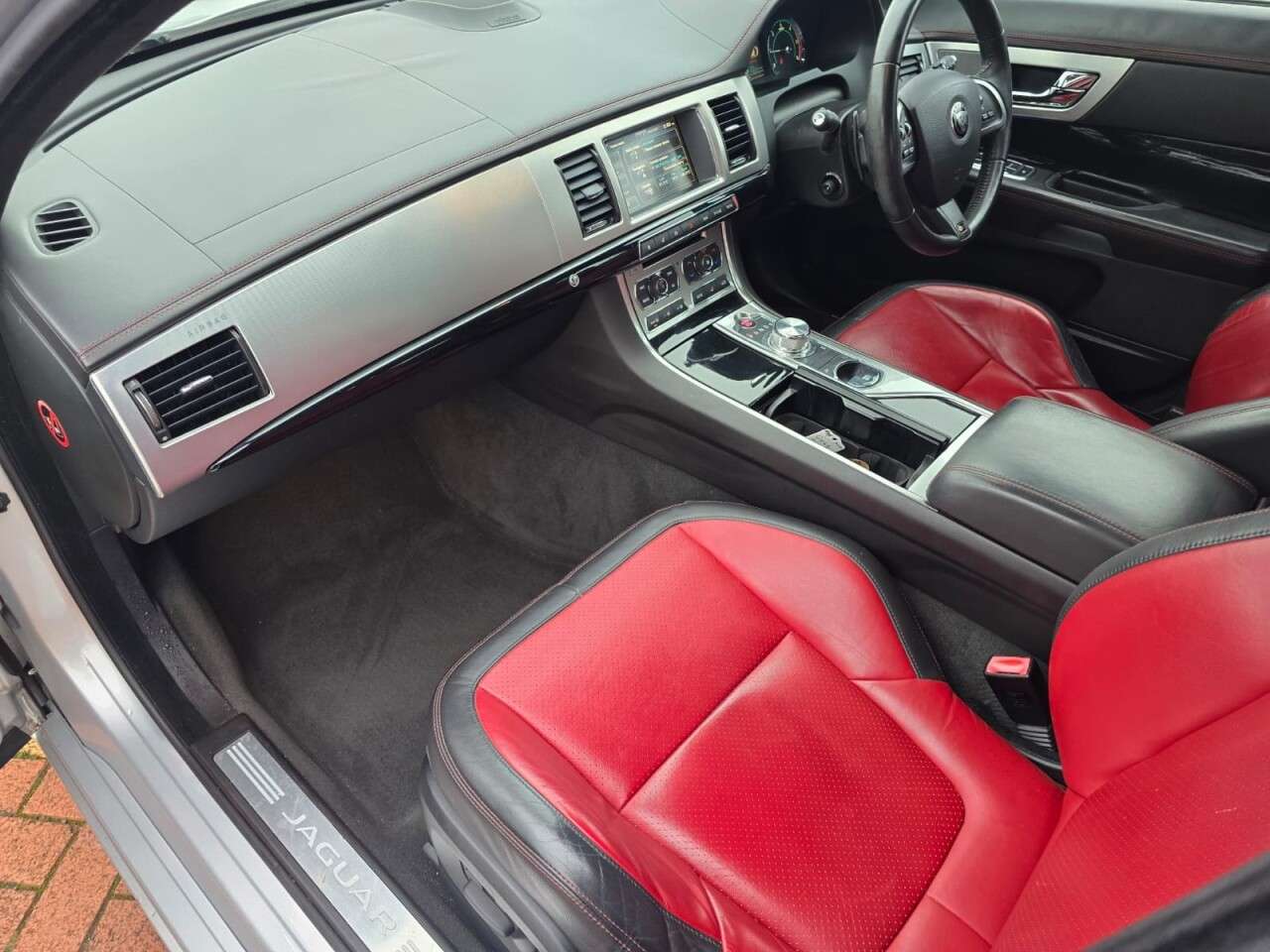 2015 JAGUAR XF 2015 JAGUAR XF