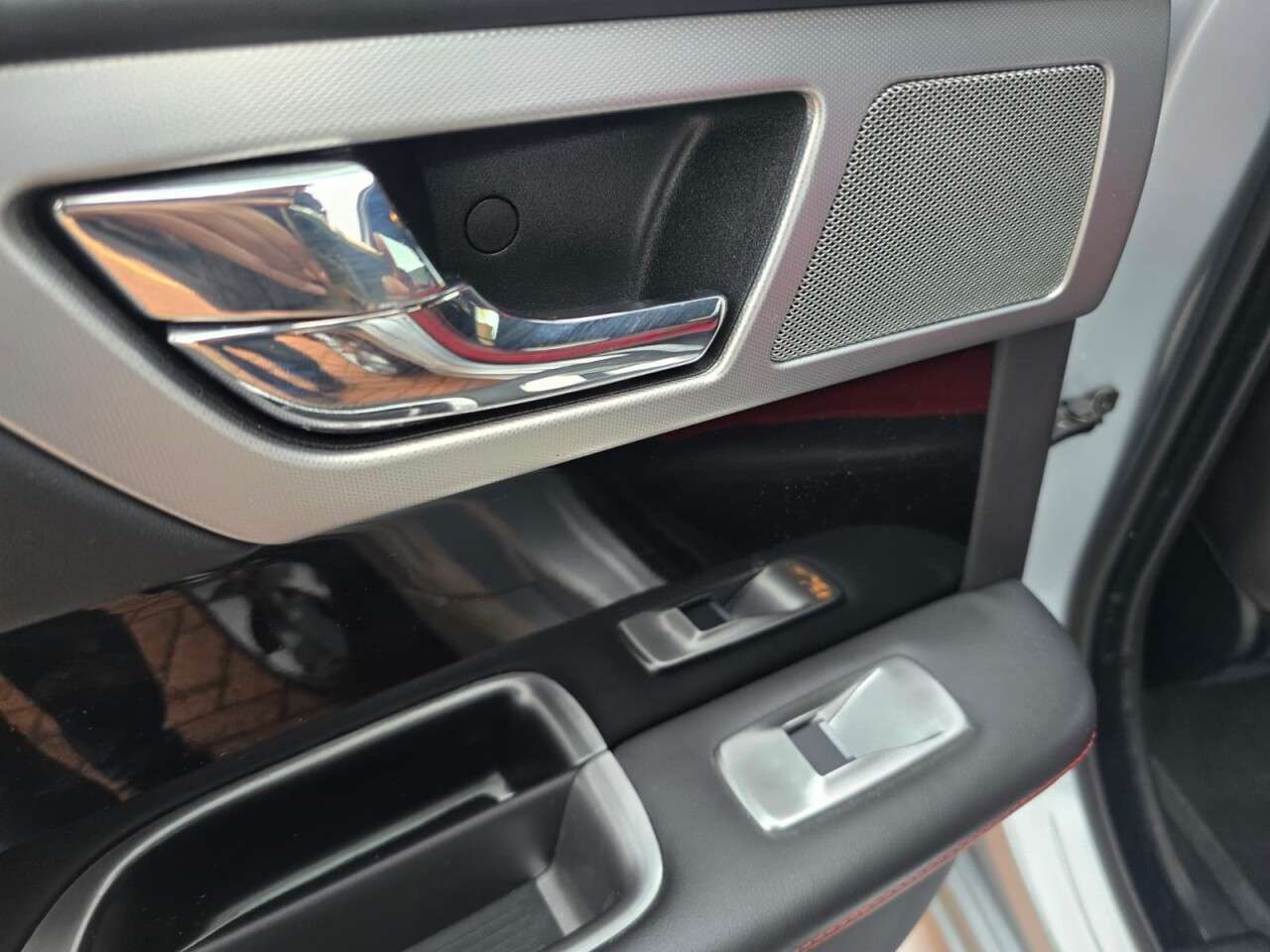 2015 JAGUAR XF 2015 JAGUAR XF