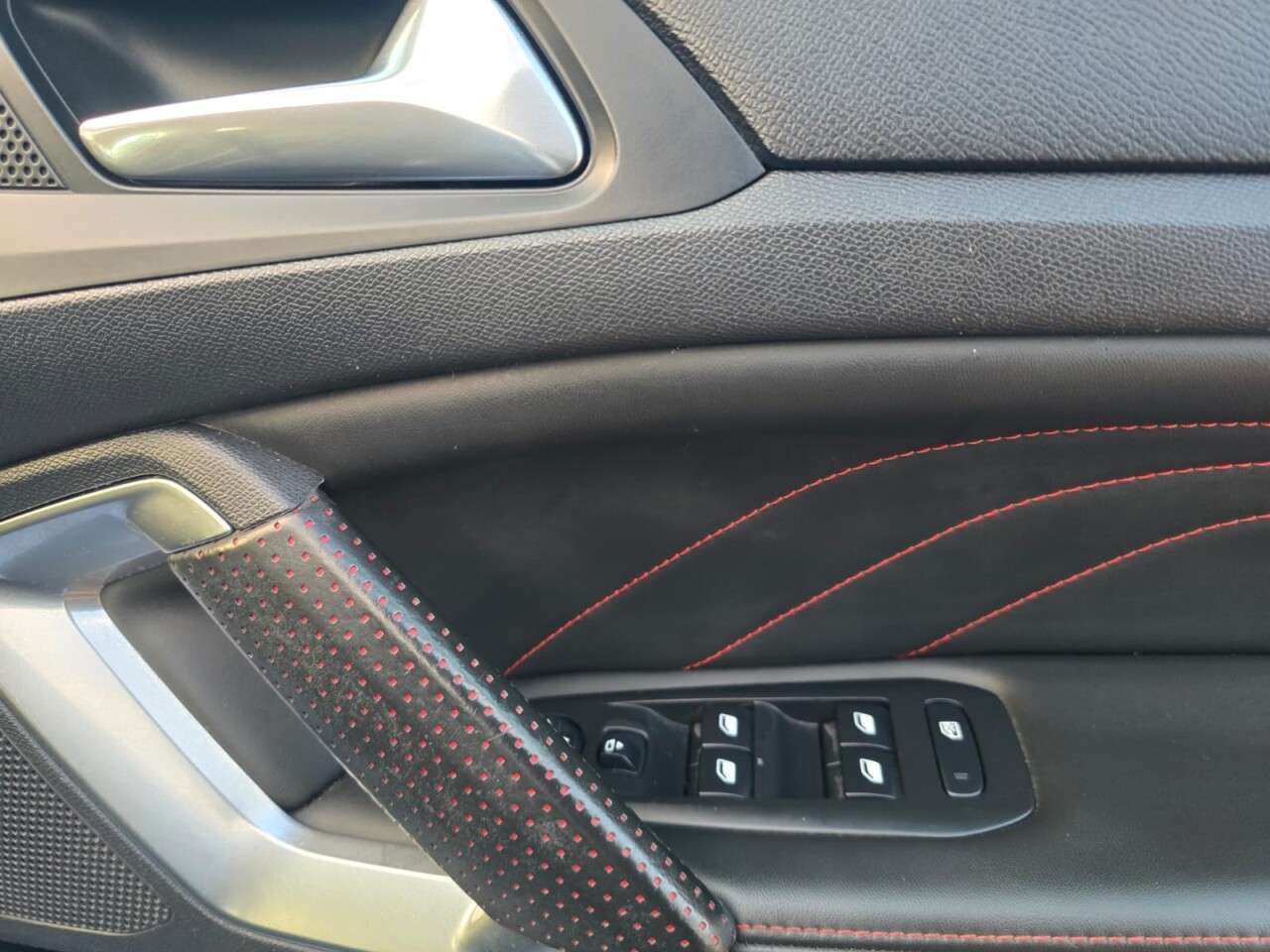 2016 PEUGEOT 308 2016 PEUGEOT 308