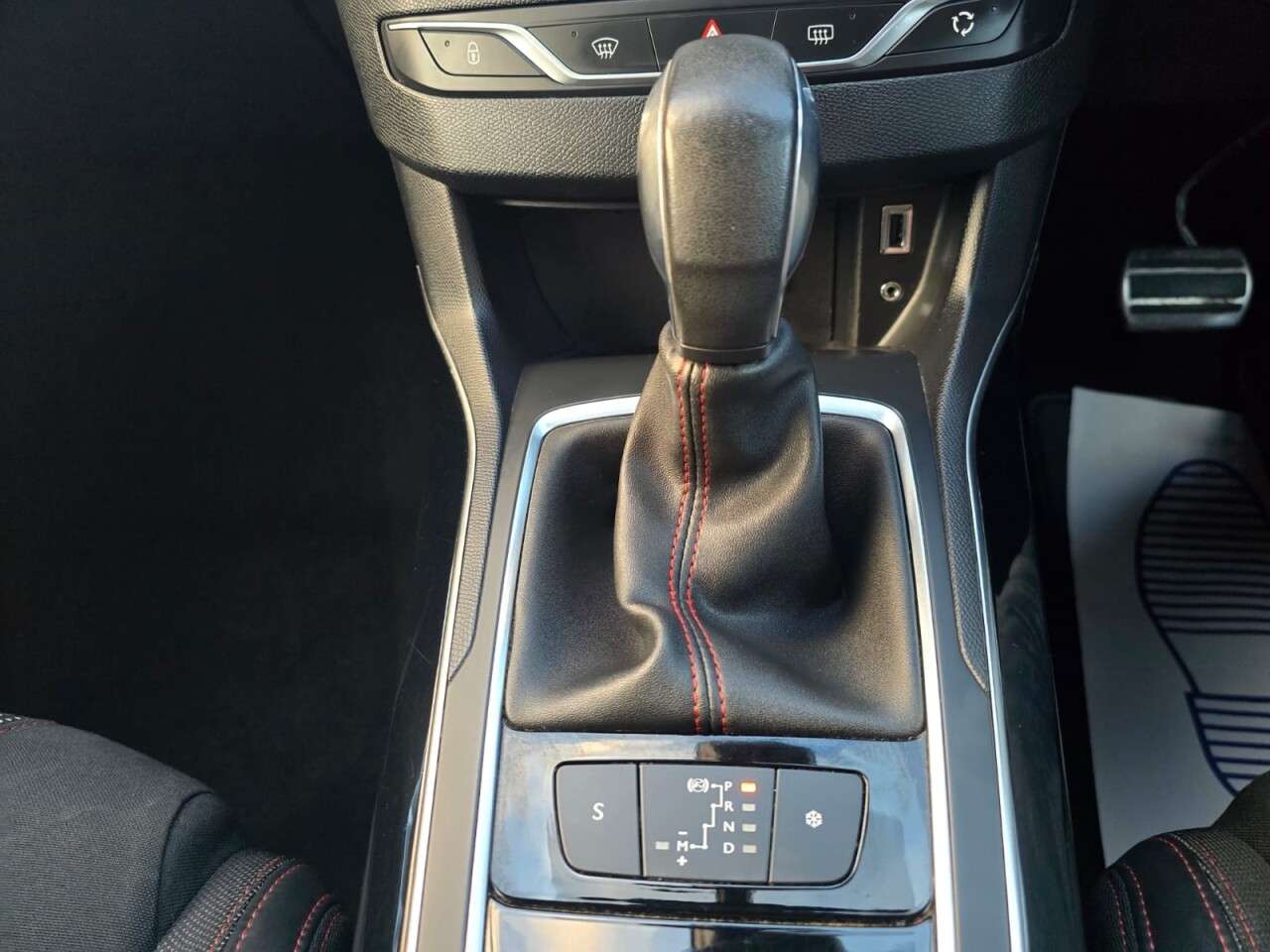 2016 PEUGEOT 308 2016 PEUGEOT 308