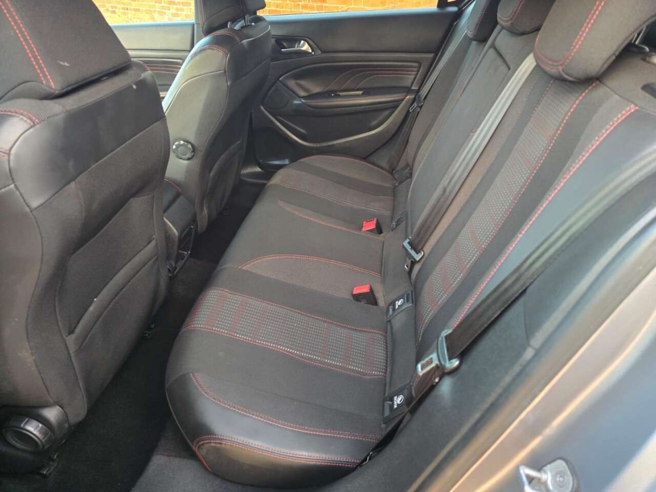 2016 PEUGEOT 308 2016 PEUGEOT 308