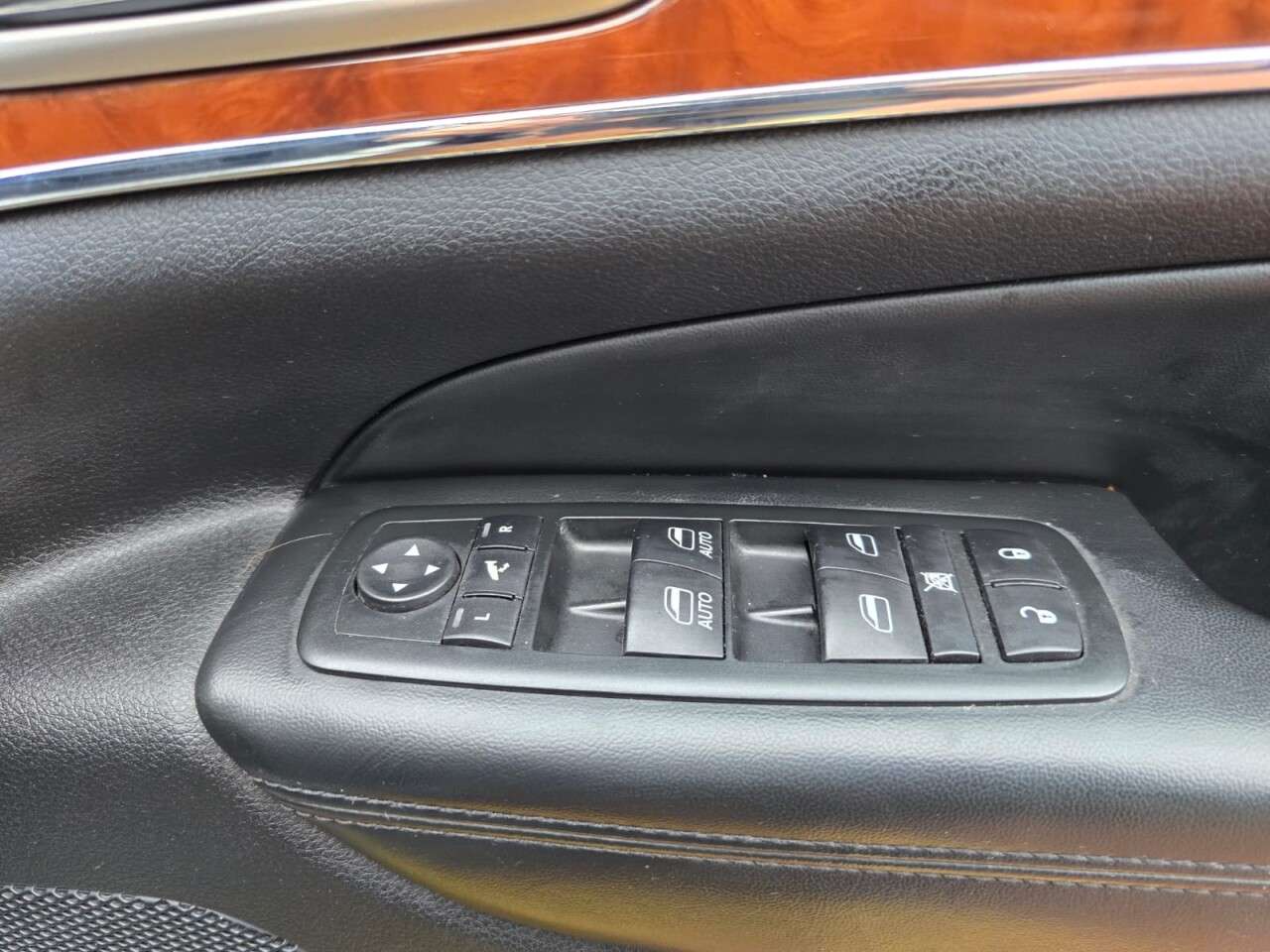 2011 JEEP GRAND CHEROKEE 2011 JEEP GRAND CHEROKEE