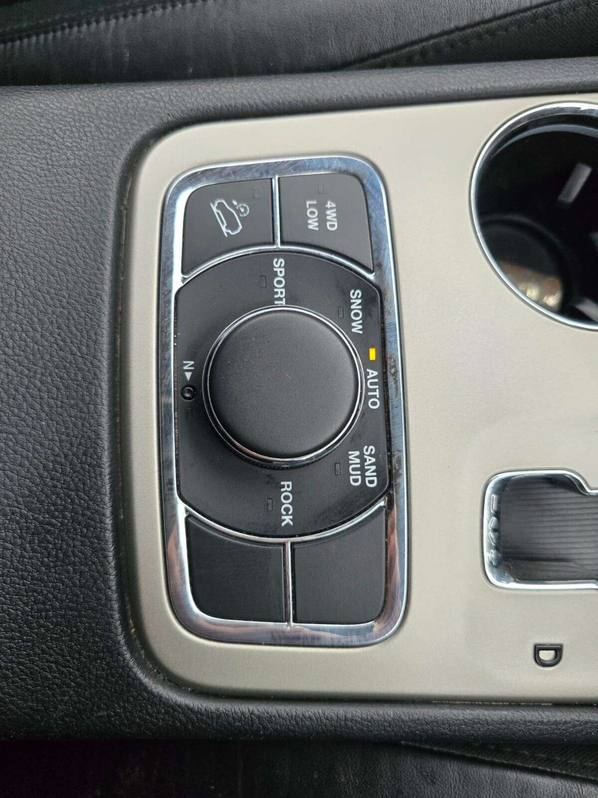 2011 JEEP GRAND CHEROKEE 2011 JEEP GRAND CHEROKEE