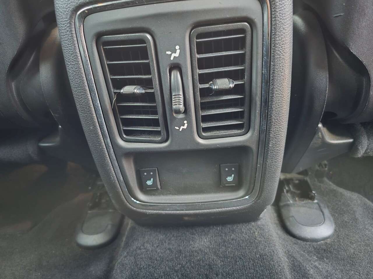 2011 JEEP GRAND CHEROKEE 2011 JEEP GRAND CHEROKEE