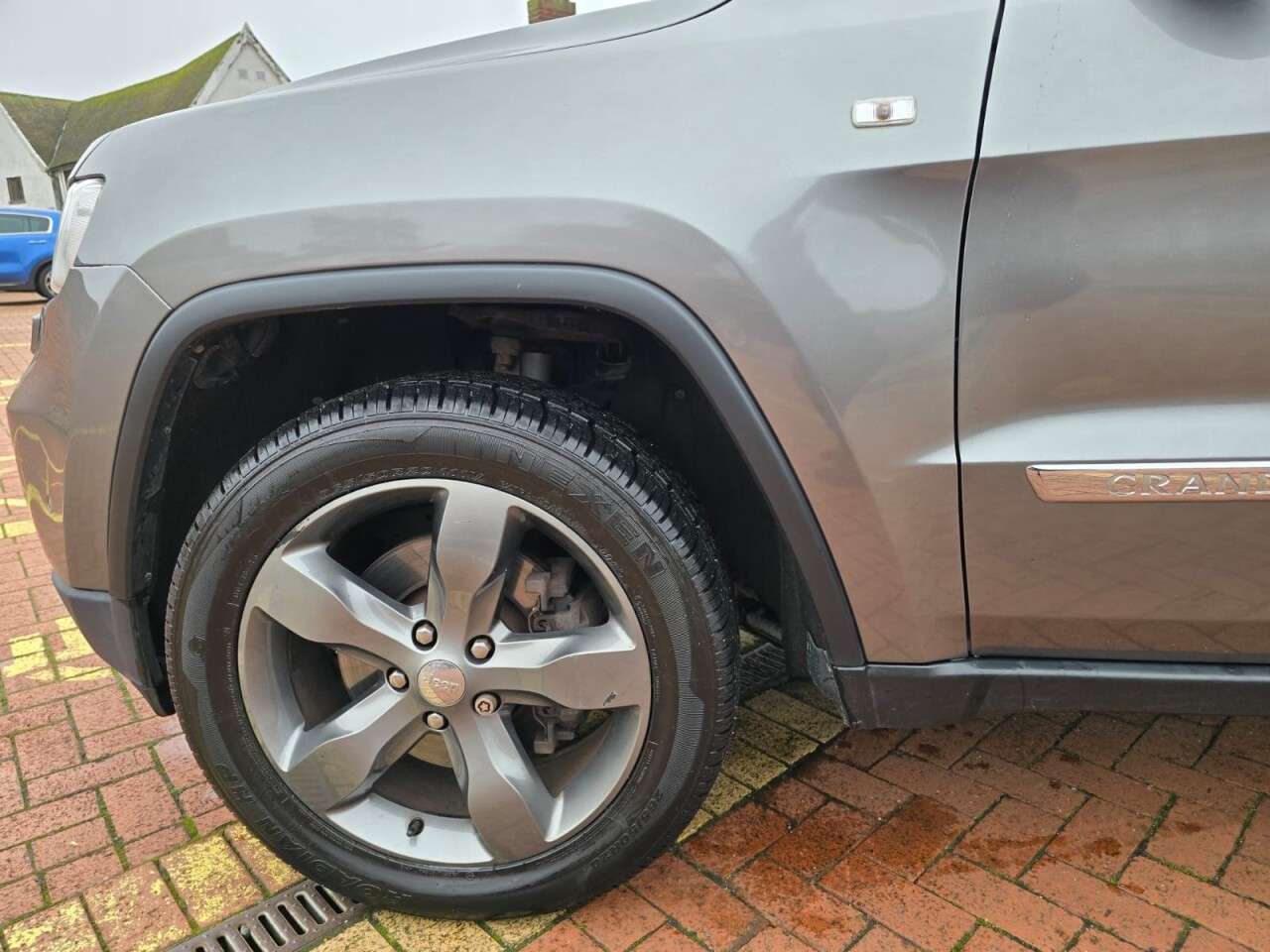 2011 JEEP GRAND CHEROKEE 2011 JEEP GRAND CHEROKEE