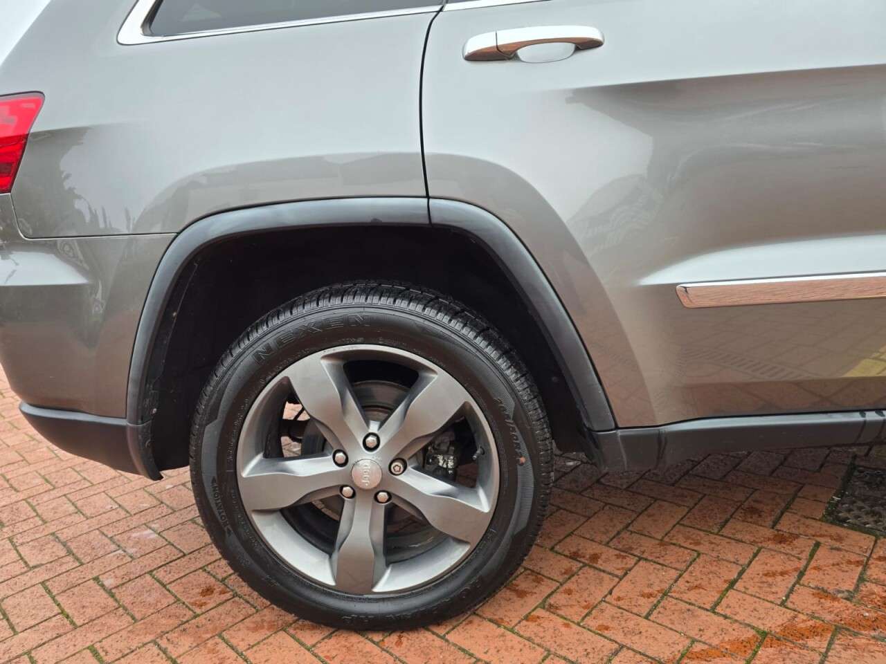 2011 JEEP GRAND CHEROKEE 2011 JEEP GRAND CHEROKEE