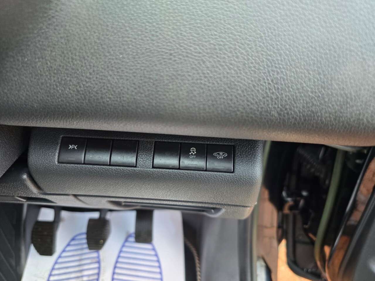 2014 PEUGEOT 5008 2014 PEUGEOT 5008