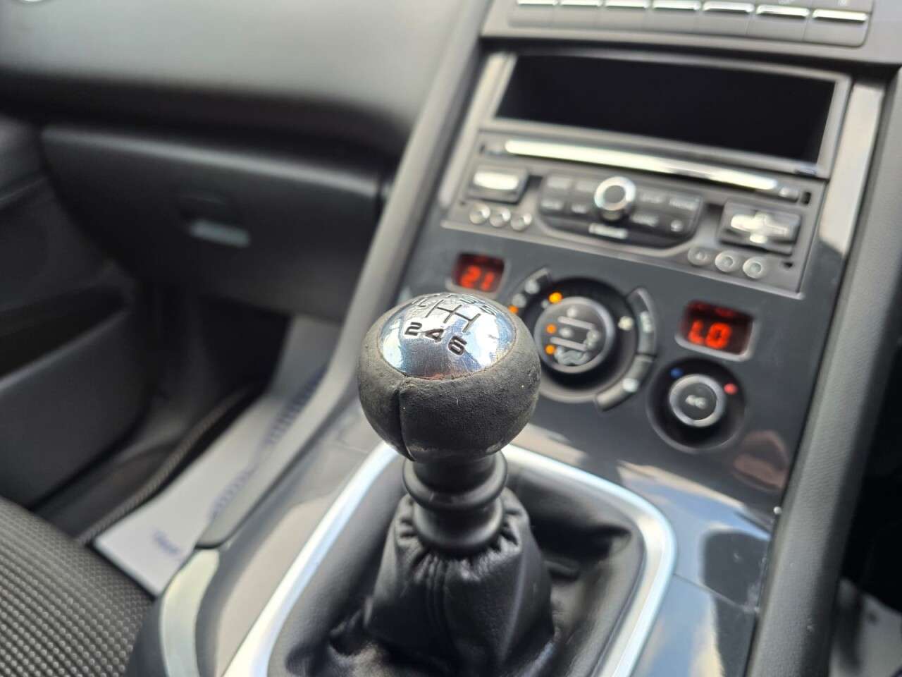 2014 PEUGEOT 5008 2014 PEUGEOT 5008