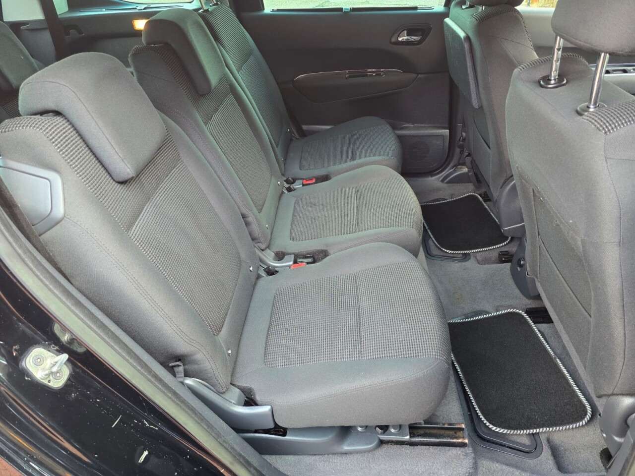 2014 PEUGEOT 5008 2014 PEUGEOT 5008