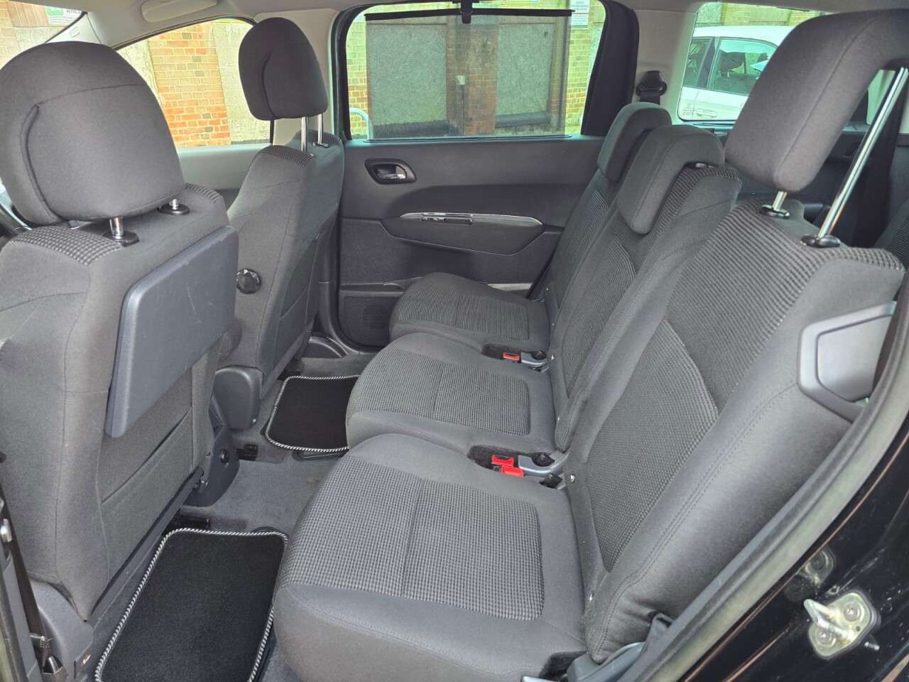 2014 PEUGEOT 5008 2014 PEUGEOT 5008