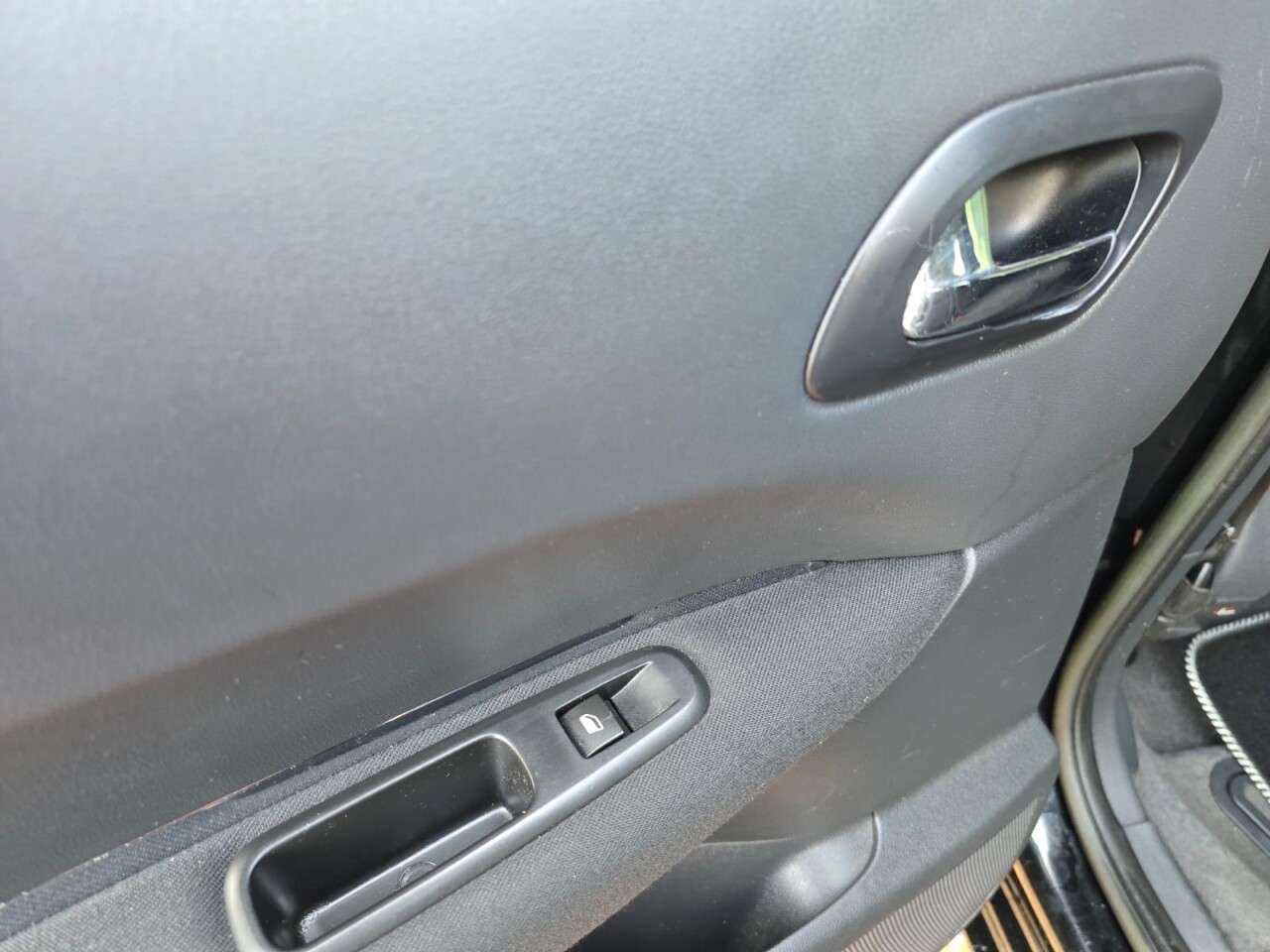 2014 PEUGEOT 5008 2014 PEUGEOT 5008