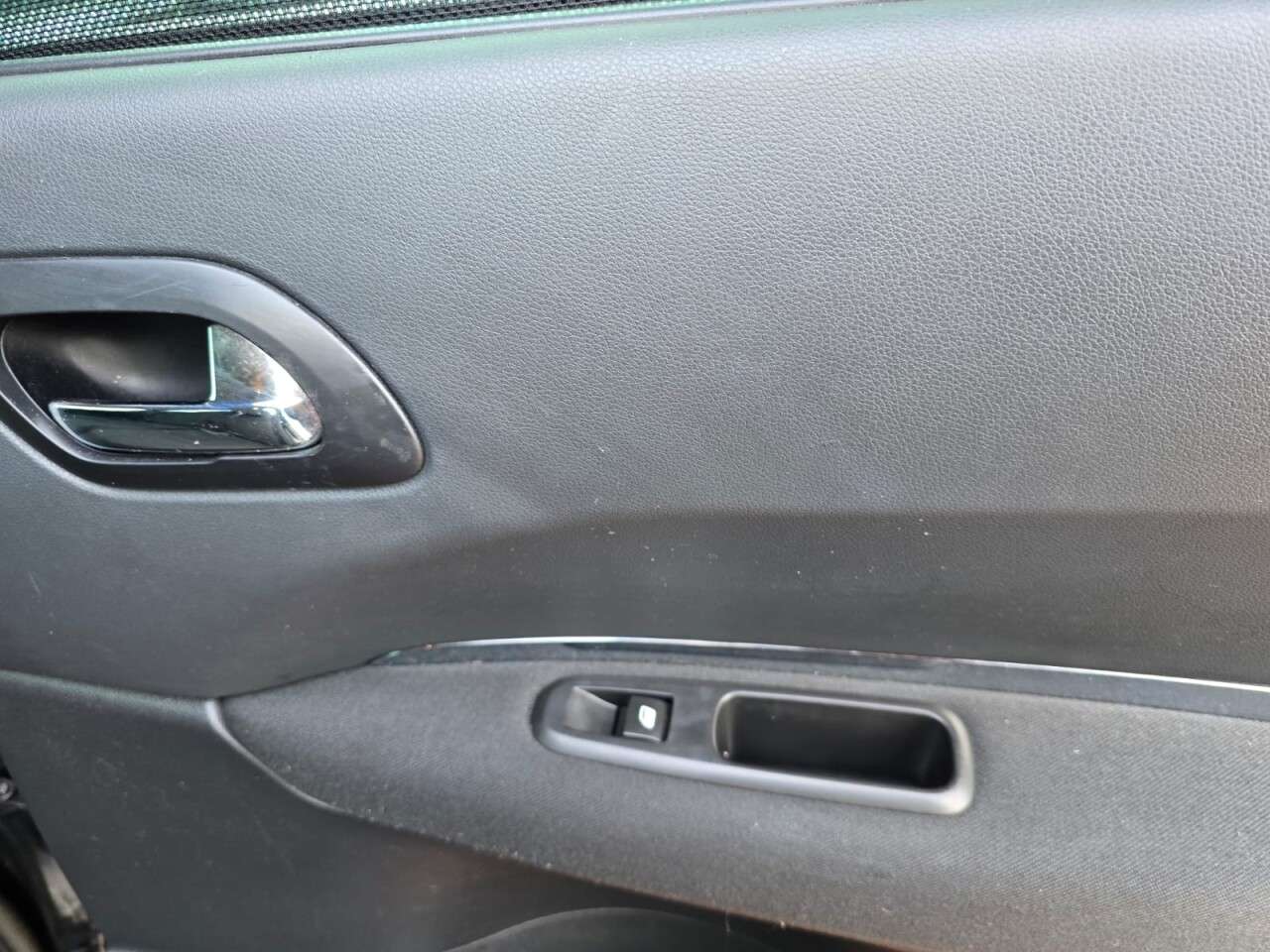 2014 PEUGEOT 5008 2014 PEUGEOT 5008