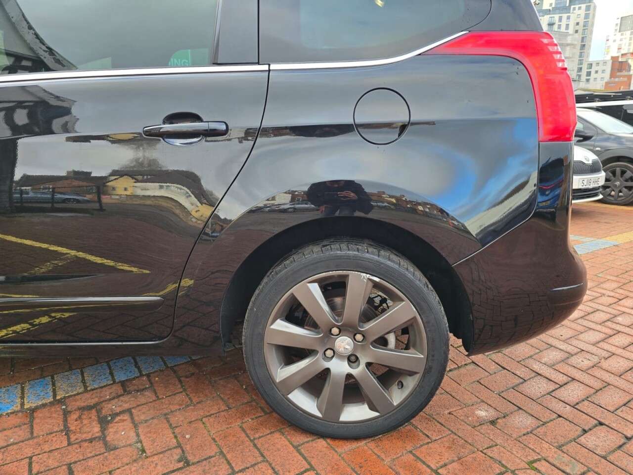 2014 PEUGEOT 5008 2014 PEUGEOT 5008