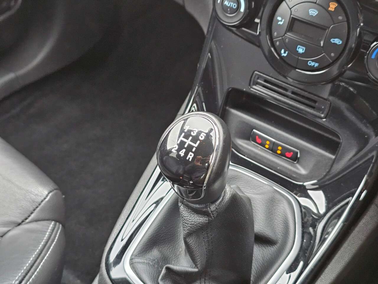 2014 FORD FIESTA 2014 FORD FIESTA