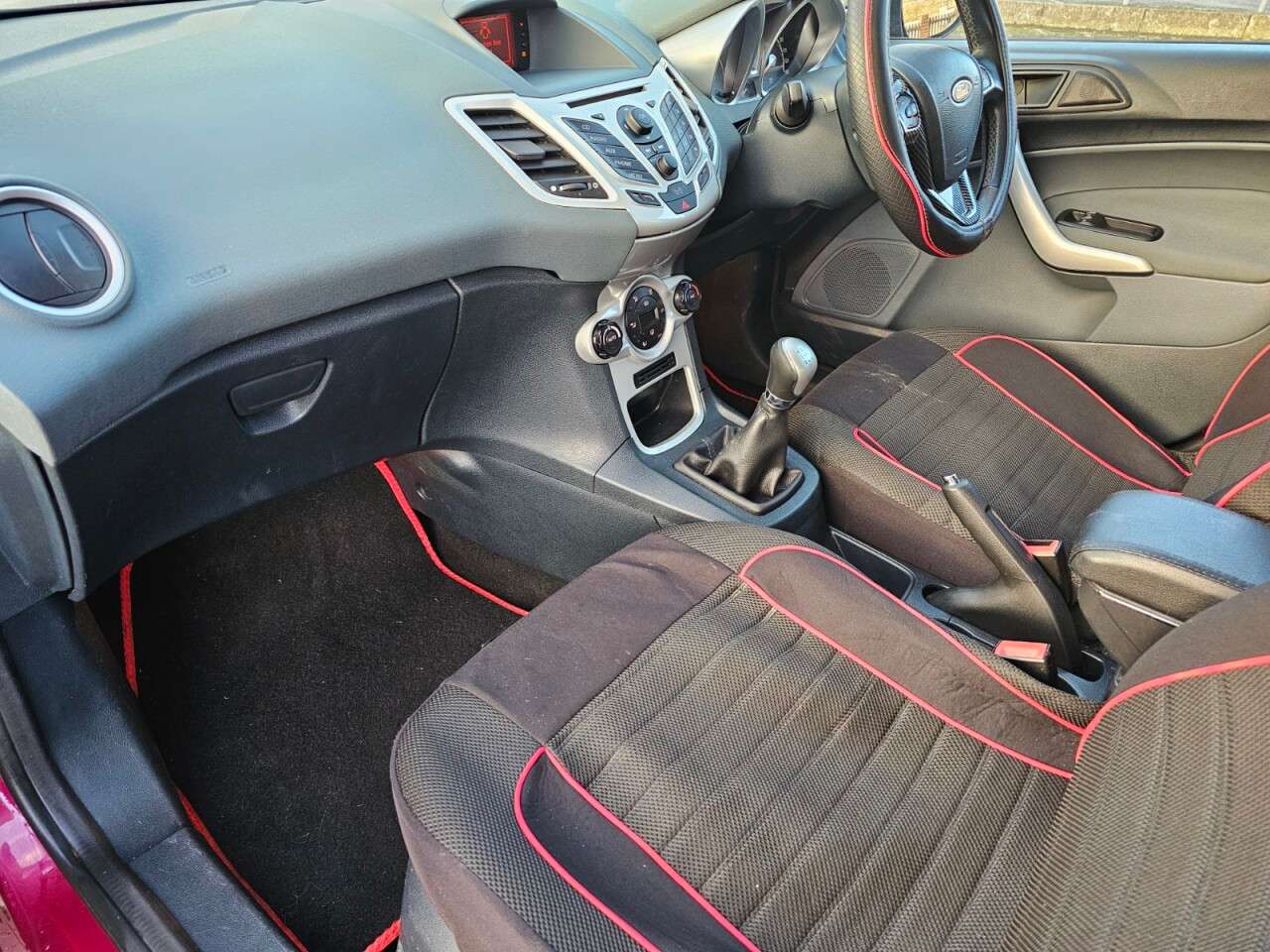 2010 FORD FIESTA 2010 FORD FIESTA