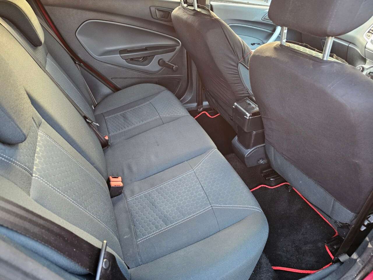 2010 FORD FIESTA 2010 FORD FIESTA