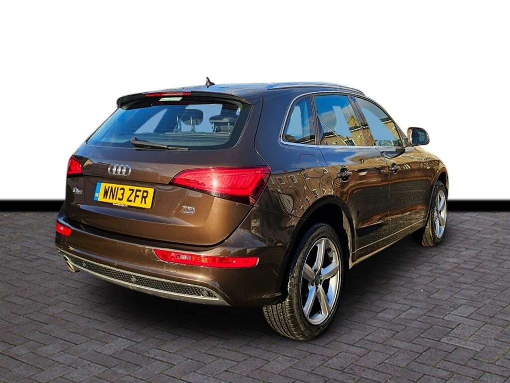 2013 AUDI Q5 2013 AUDI Q5