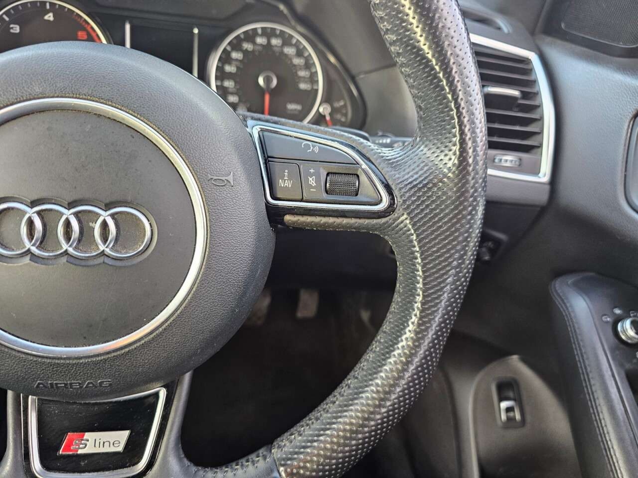 2013 AUDI Q5 2013 AUDI Q5