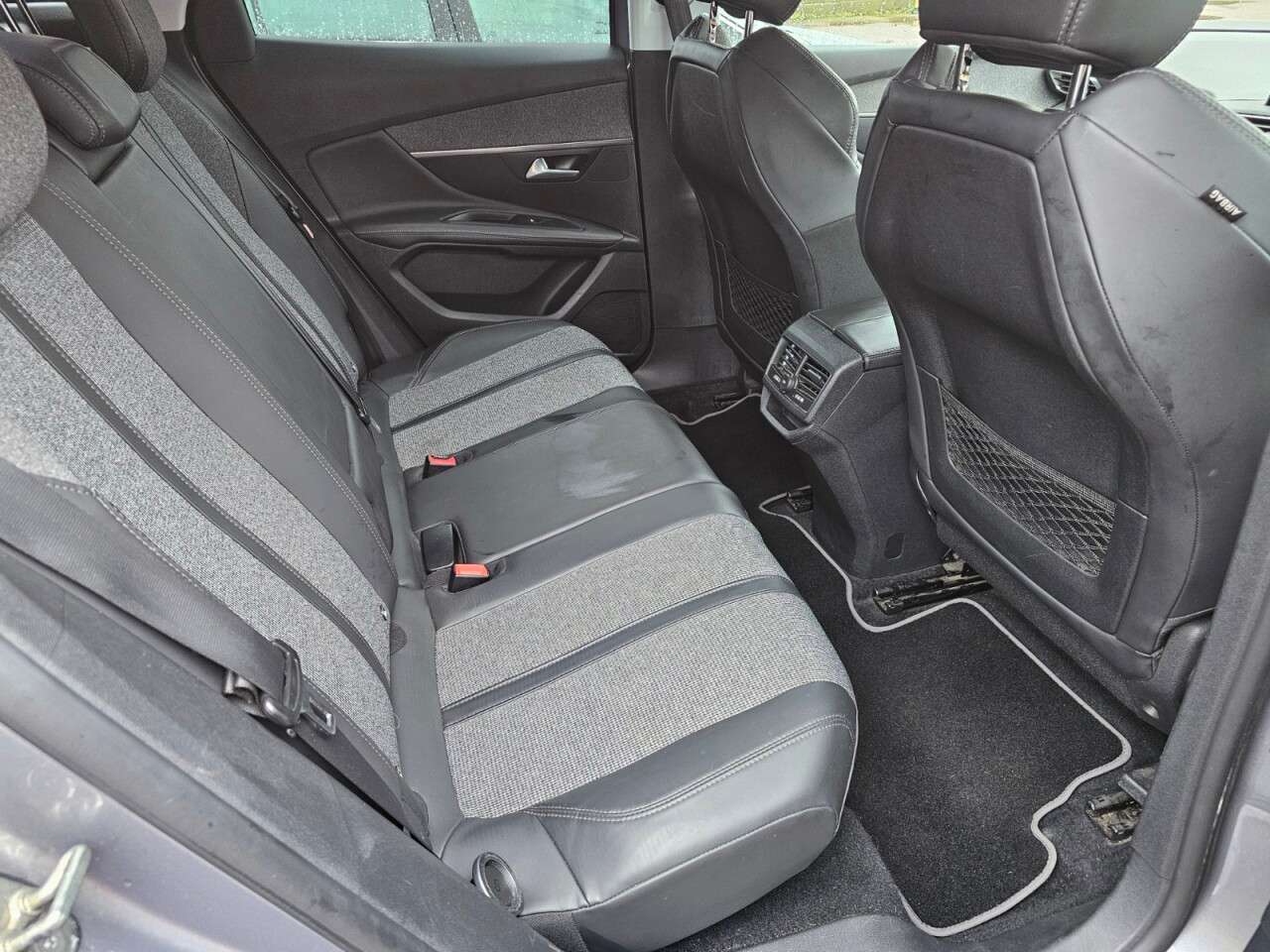 2017 PEUGEOT 3008 2017 PEUGEOT 3008