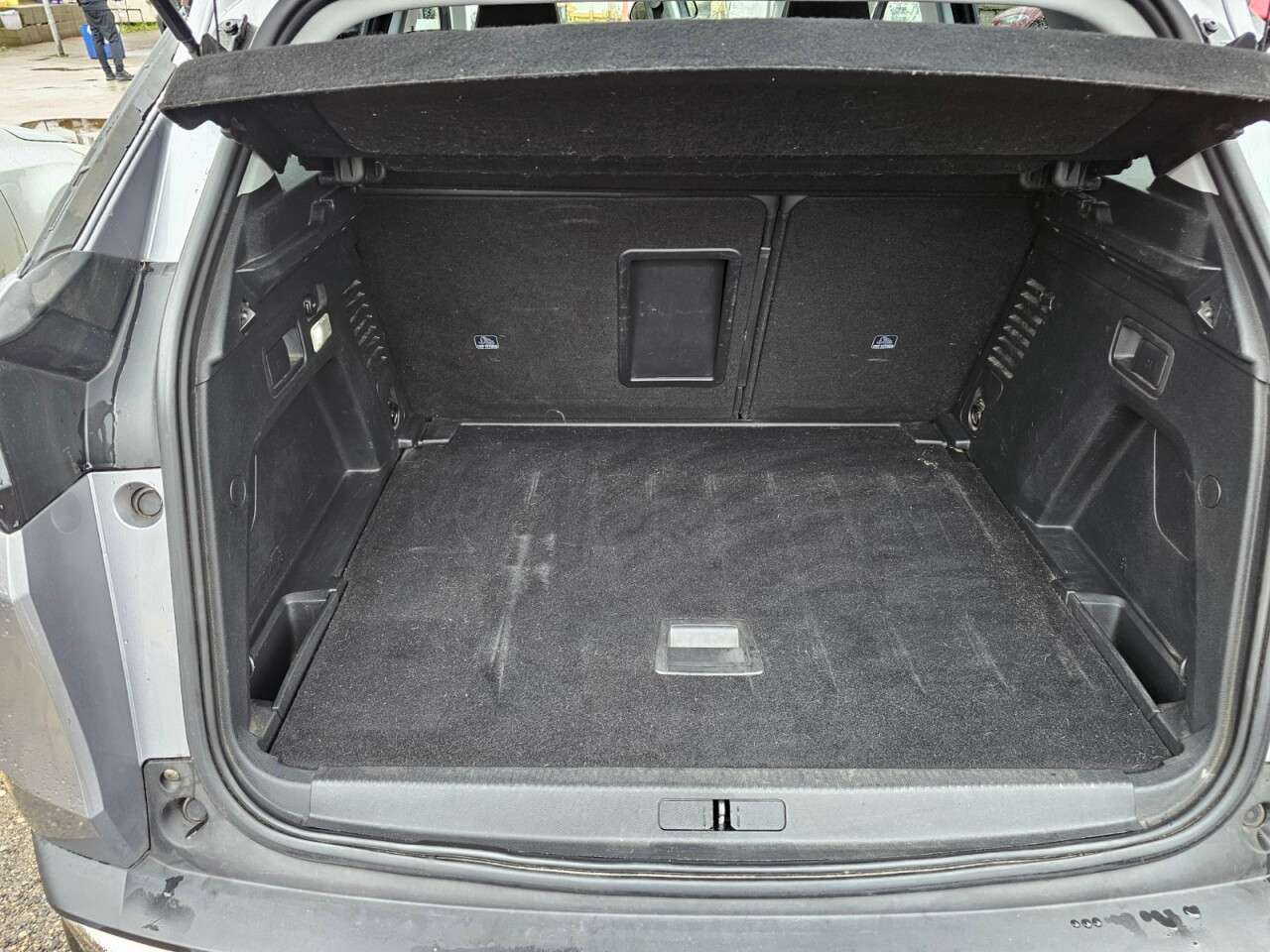 2017 PEUGEOT 3008 2017 PEUGEOT 3008